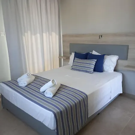 Proteas Mare Apartment Protaras