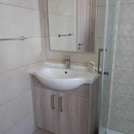 Proteas Mare Protaras